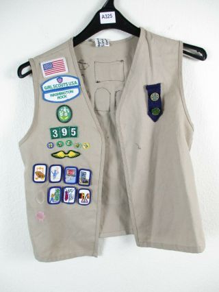 Girl Scout Usa Beige Vest With Patches & Pins Jacket Vest Washington Rock Small