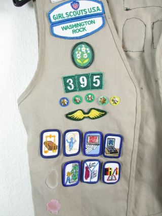 Girl Scout USA Beige Vest with Patches & Pins Jacket Vest Washington Rock Small 2
