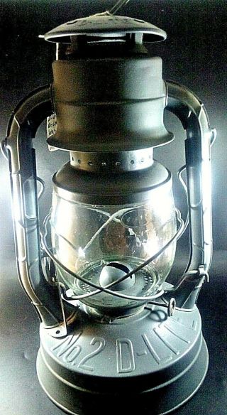 Vintage 1942 Dietz No.  2 D - Lite Lantern Clear Glass Globe Barn Lamp Ny Usa Grey
