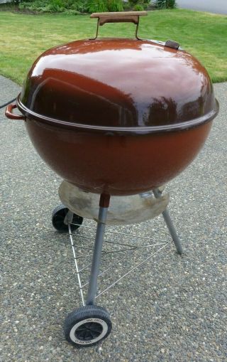Vintage 1970s Weber Kettle Bbq - Chocolate Brown Two Tone 22 " Grill Metal Handle