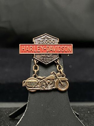 Rare Vintage Harley Davidson 25,  000 Mile Hog Club 80s Era Lapel Pin Badge (3748)