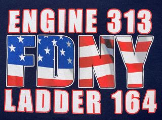 FDNY NYC Fire Department York City T - Shirt Sz M Engine 313 Queens Ladder 164 2