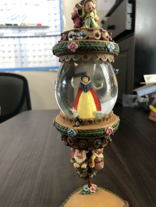 Disney Snow White And The 7 Dwarves Hanging Snow Globe With Vine Stand - Rare