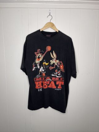 Vintage 1993 Miami Heat Looney Tunes T - Shirt 90s Nba Men’s Size Xl Single Stitch