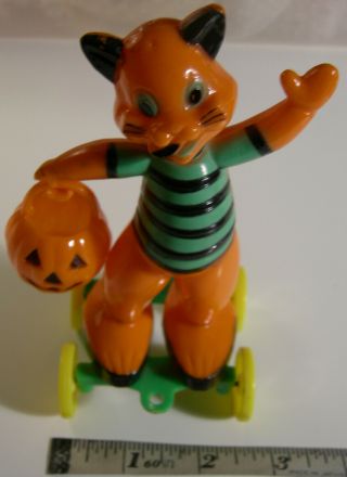 Vintage Halloween Rosbro Rosen Plastic Cat On Wheels Pumpkin Providence Ri