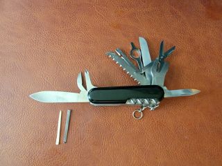 Vintage Wenger 85mm Champ Swiss Army Knife 021M 3