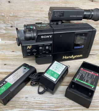 Vintage Sony Handycam/ccd - V3/v30 Video 8 Camera Recorder - With Accessories