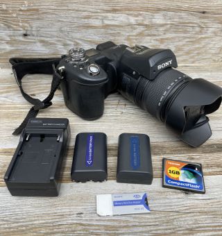 Vtg Sony Cyber - Shot Dsc - F828 8.  0mp Bridge Camera 7x W/ 1gb Card Fs