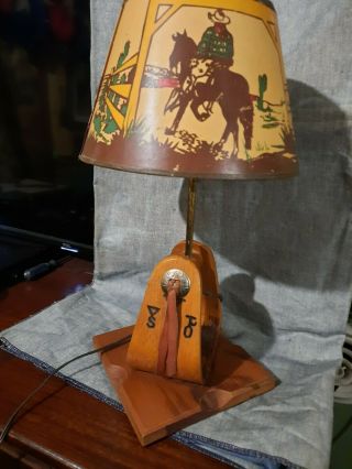 Vintage Wood Cowboy Stirrup Western Lamp & Shade. 2
