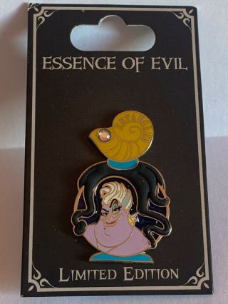 Disney Pin Badge Essence Of Evil Entangled Ursula Ltd 1 - 3000 Little Mermaid