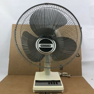 Vintage Panasonic 5 Way Oscillating 3 Speed Desk Fan 26 Inch Model F - 1609c 2.  B6