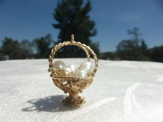 Vintage 1950s 10k Yellow Gold Basket Of Pearls Charm For A Bracelet 6.  58 Grams