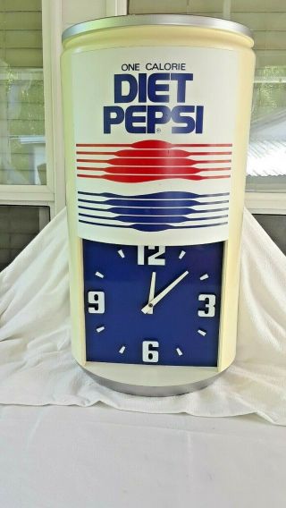 Vintage " Diet Pepsi " Can Shape Wall Clock (battery)