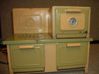 Vintage Kingston " Little Lady " Electric Childs Stove And Oven