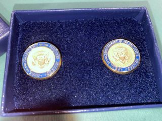 GEORGE BUSH Gold Tone US Presidential Seal Cuff Links Stamp Signed 2