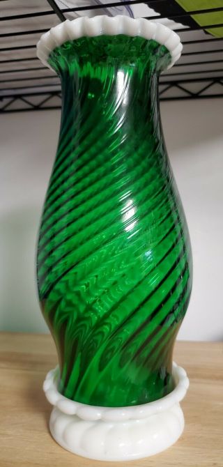 Vintage Fenton Emerald Green Snow Crest Spiral Optic Hurricane Candle Lamp 11 "