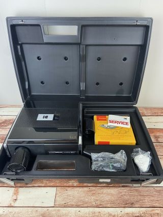 Vintage Kodak Carousel Custom 860h Slide Projector W/ Remote & Factory Hard Case