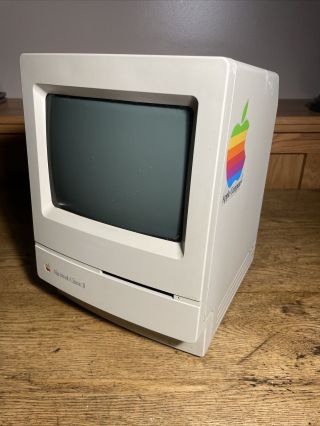 Vintage Apple Macintosh Classic Ii | Needs Recap