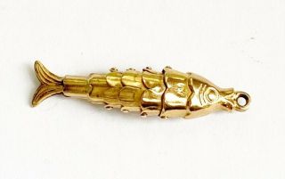 9ct Vintage Gold Articulated Fish Charm Circa 1978 1.  5g