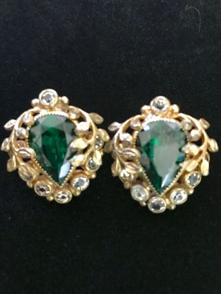 Vintage Sandor Ornate Leaf & Faceted Faux Emerald Teardrop Brooch & Earring Set 2