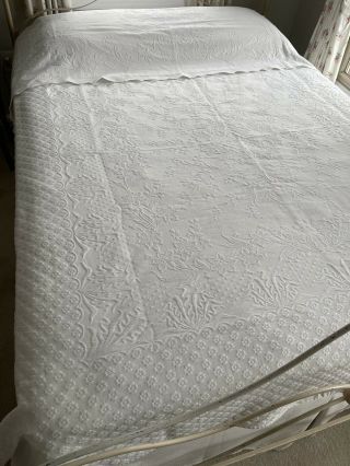Vintage White Cotton Matelasse Bedspread & Pillow Cover Queen Size