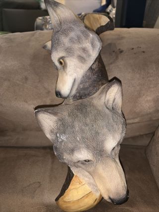 Mill Creek Studios Wolf Sculpture 6330 By Desiree Hajny