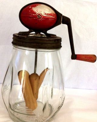 Vintage Dazey 4 - Qt.  Butter - Churn Jar.  Red Oval Metal Churn W/ Wooden Paddles.