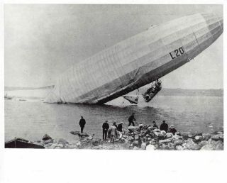 Wwi German Airship Zeppelin L20 Vintage Crash Landing Aviation Photo