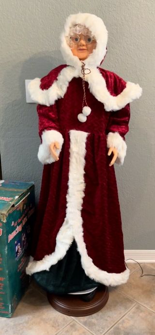 Life Size 5ft Animated Christmas Singing Dancing Mrs Santa Claus Gemmy Vintage