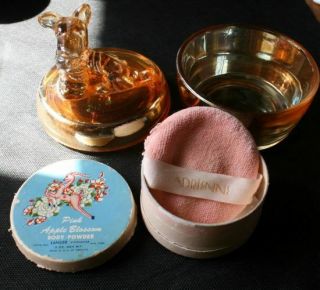 Jeannette Glass Co.  Marigold Iridescent Scotty Dog Covered Powder Jar