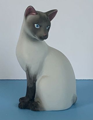 Avon Vintage 1984 Porcelain Siamese Cat Kitten Bisque Decorative Figurine