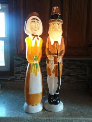 Vtg Union Products Dan Featherstone Thanksgiving Blow Mold Pilgrims Man And Woma