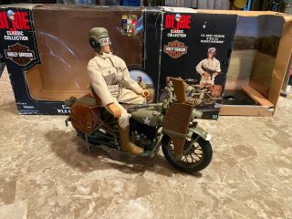 Vintage Gi Joe Classic U.  S.  Army Courier & Wla 45 Harley Davidson Motorcycle