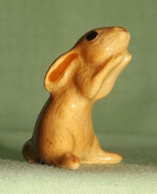 Hagen - Renaker Miniature Ceramic Animal Figure Honey Bunny Brown 32262