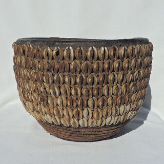An Old Antique African Woven Cowrie Shell Money Basket Nigeria 7
