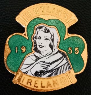 Vintage Butlins 1955 Mosney Ireland Holiday Camp Shamrock Enamel Badge
