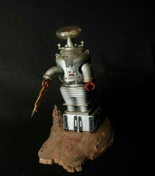 Vintage 1968 Aurora Built Model Kit The Robot From Lost In Space