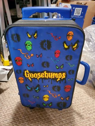 Vintage Goosebumps Luggage Suitcase Travel Bag With Wheels And Handle Rare