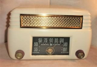 Vintage Ge Art Deco Bakelite General Electric Model 202 Tube Am Radio -
