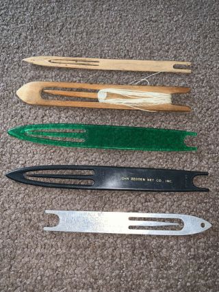 5 - Vintage Wood Metal Plastic Repair Needles Shuttles Tools For Fishing Nets