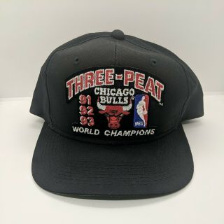 Vintage Chicago Bulls Three Peat 1993 Championship Black Cap Snapback Hat
