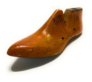 Vintage Wood Factory Shoe Last Mold Left Foot Leader 2 - 63 Size 5.  5 B 188