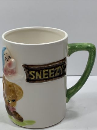 Walt Disney " Sneezy " Vintage 1960s Enesco White 3d Clay Glazed Mug Cup
