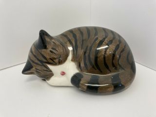 Vtg N.  S.  Gustin Co Ceramic Sleeping Kitten Figurine Hand Painted Usa Brown Tabby