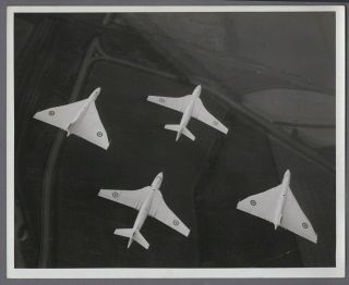 Avro Vulcan Vickers Valiant Raf Bombers Formation Vintage Press Photo 1