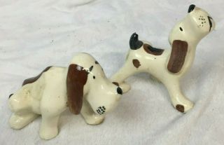 Set Of 2 Vintage Hound Dog Figurine White Brown Junk Yard Dog Ceramic 5″