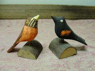 2 Vintage Small Carved Wood Carving Bird Figurines Signed Oberg 1976