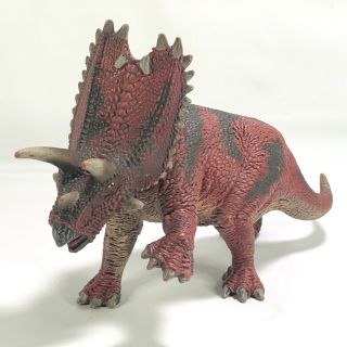Schleich Triceratops 7.  5 Inch Long Realistic Dinosaur Figure 2013 -