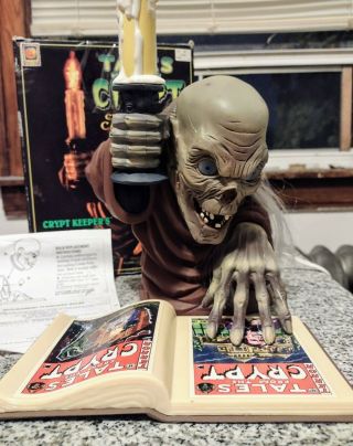 Vintage 1996 Tales From The Crypt Keeper Candelabra Book Bulb Box