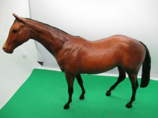 Breyer Traditional Size - Touch Of Class 420